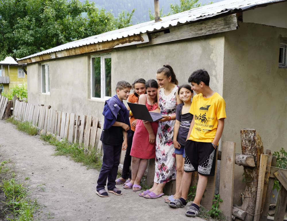 Bringing students in rural Georgia online